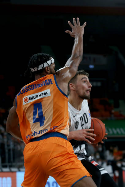 了激烈的竞 了激烈的竞